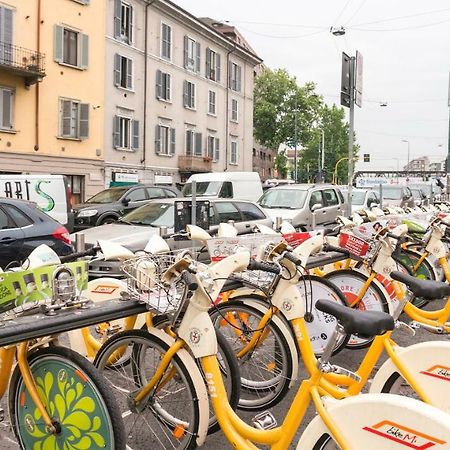 Pit Stop Navigli ميلان المظهر الخارجي الصورة